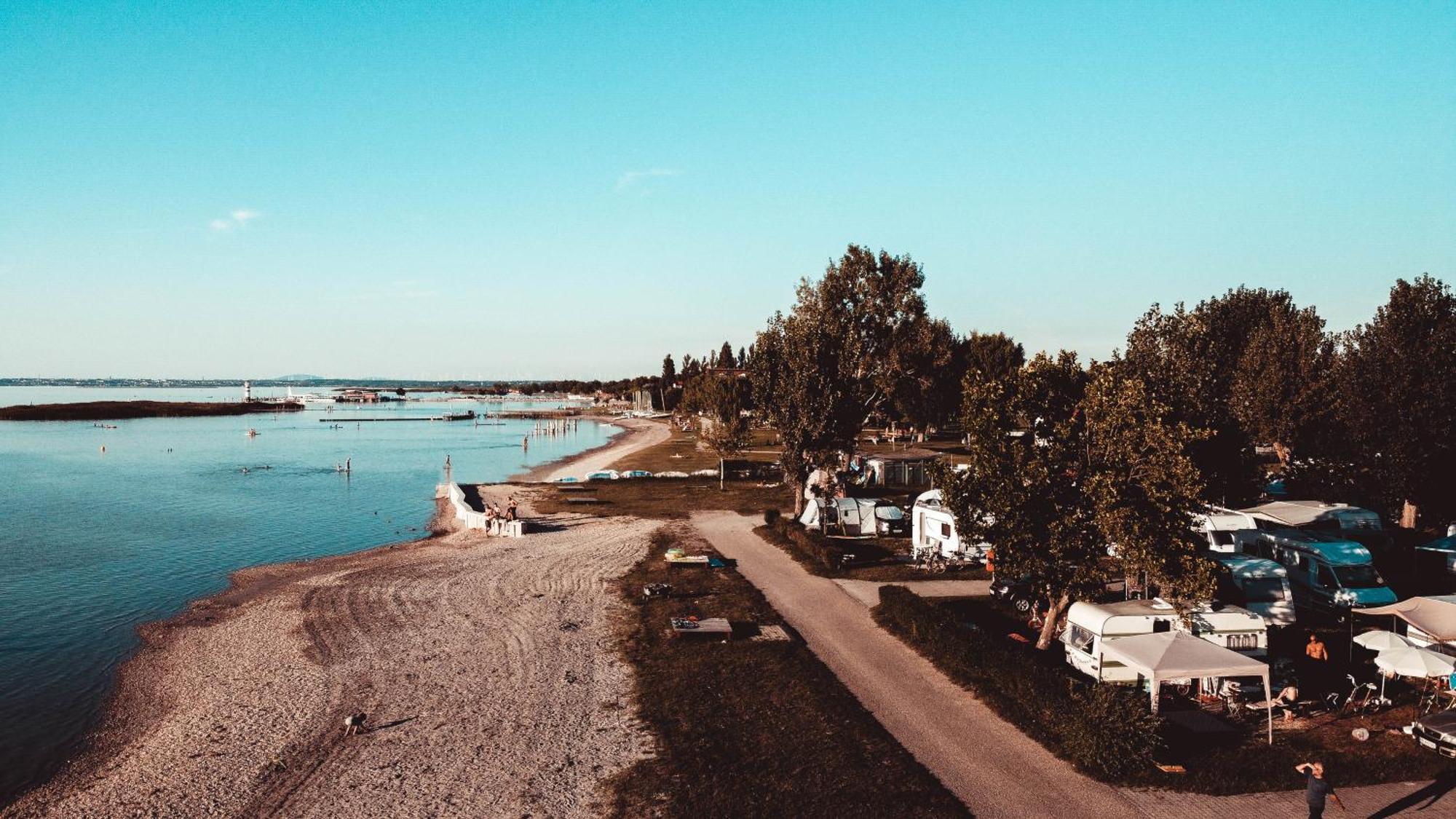 Mobile Homes Direkt Am Strand Des Neusiedler Sees Podersdorf am See Exterior photo